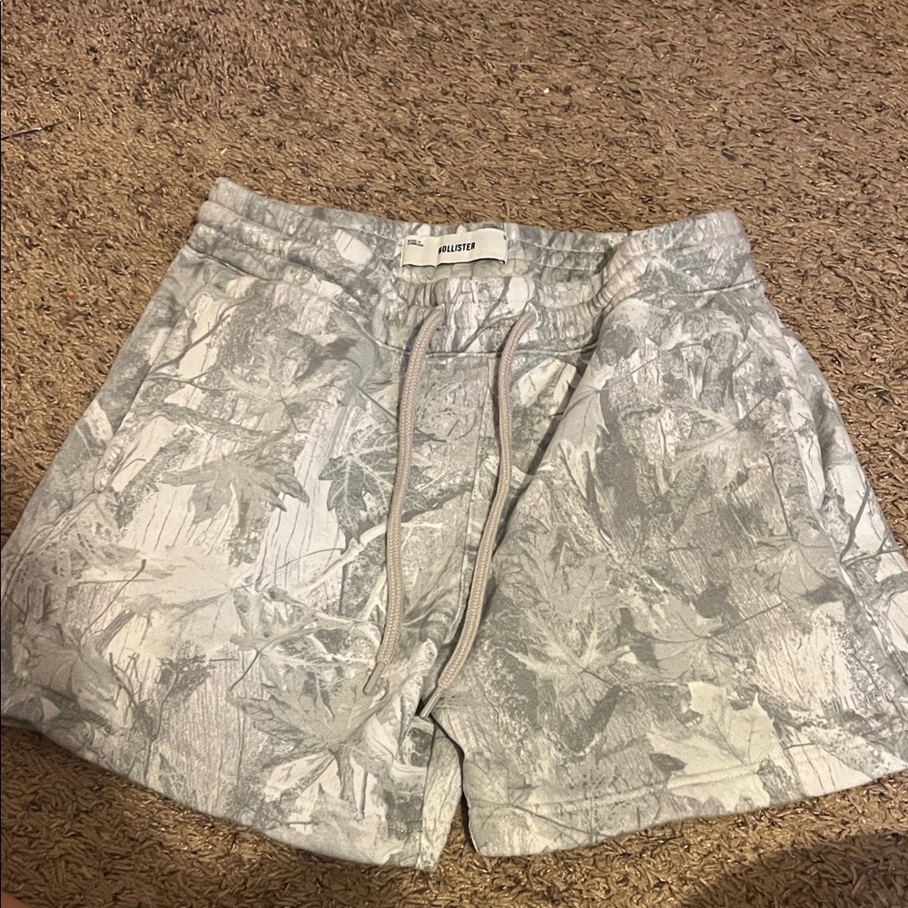 Hollister Gray Camo loose Patterned Shorts